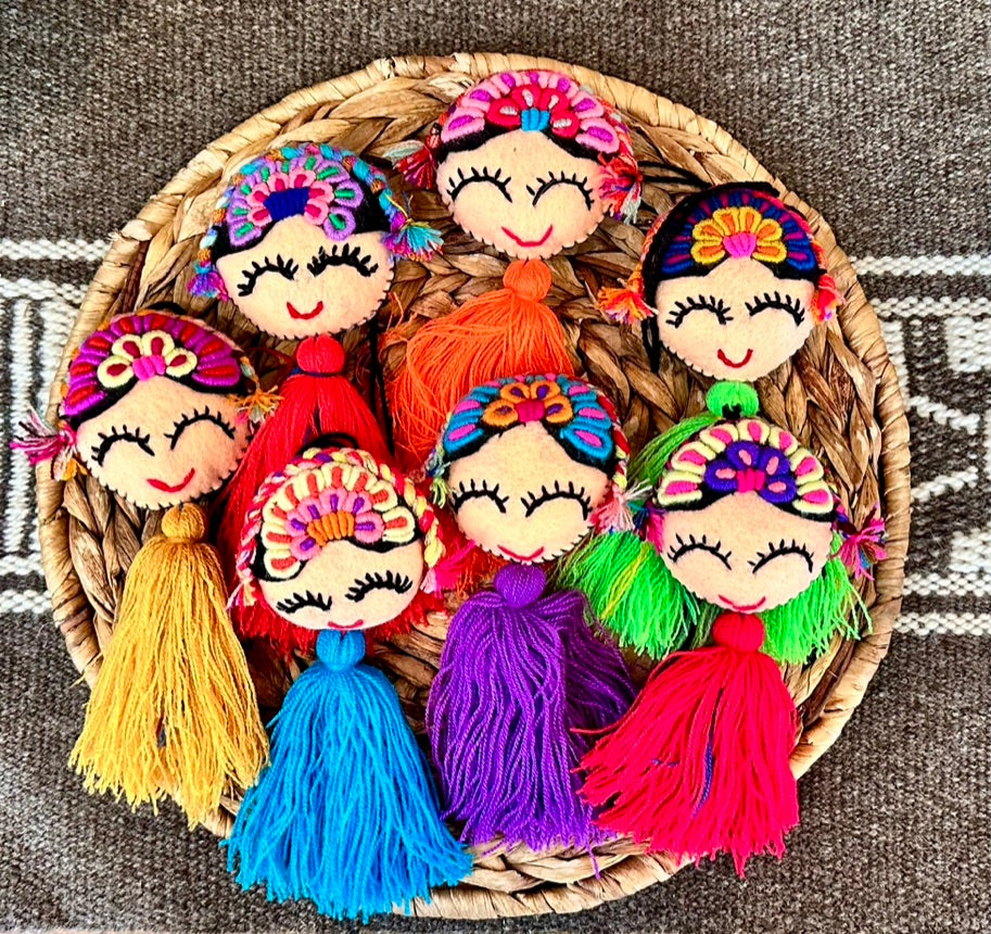 Frida Pom Pom Tassels