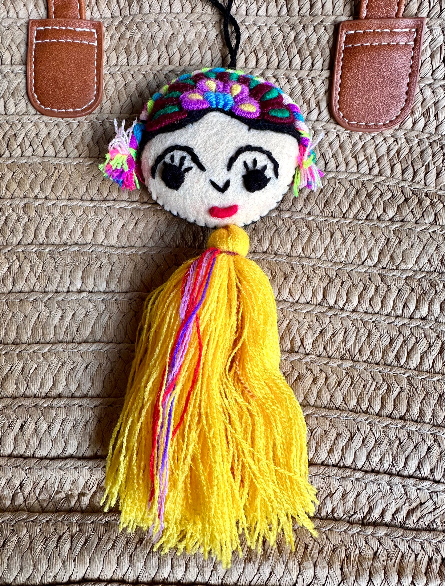 Frida Pom Pom Tassels