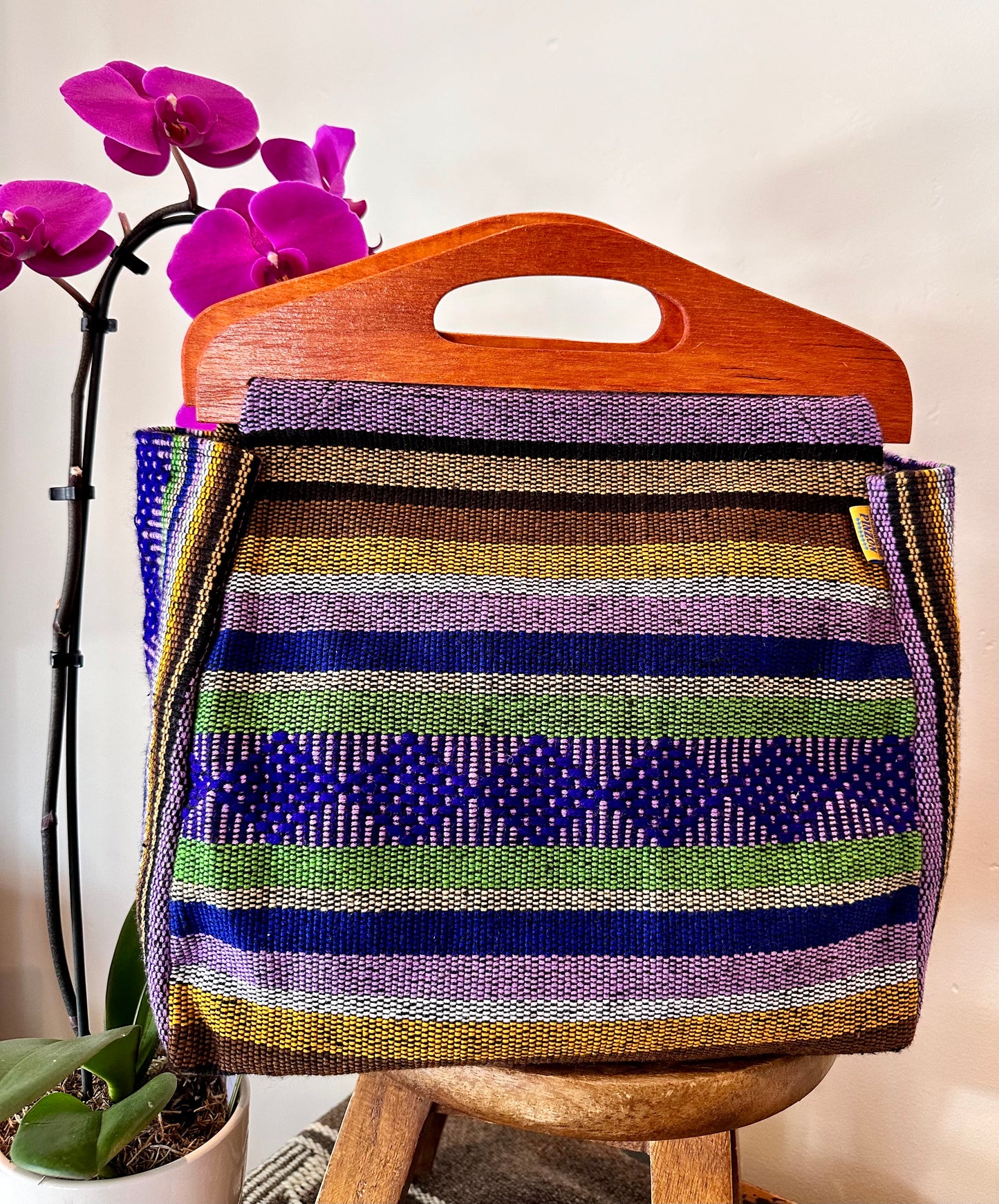 Woven Handbags w/ Wooden Handle